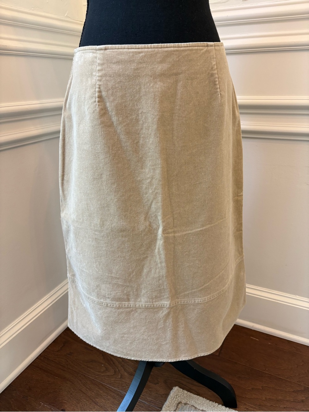 Harold’s vintage Classic khaki A-Line Corduroy Skirt